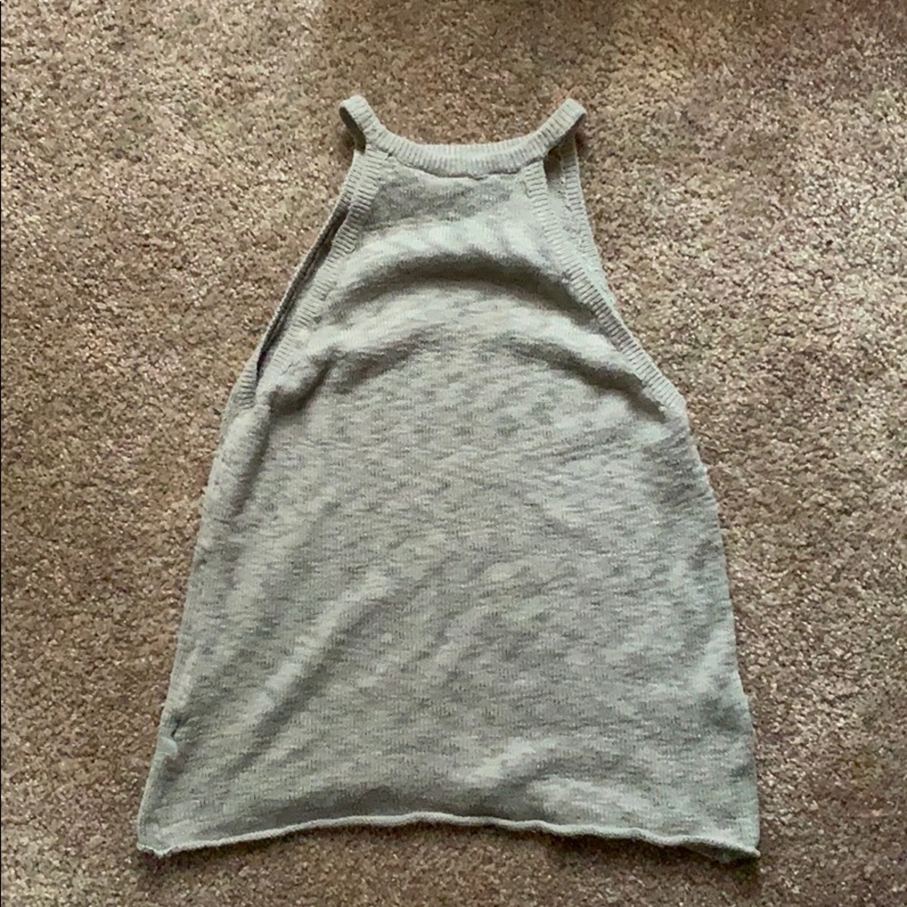 Halter top - Picture 2 of 3